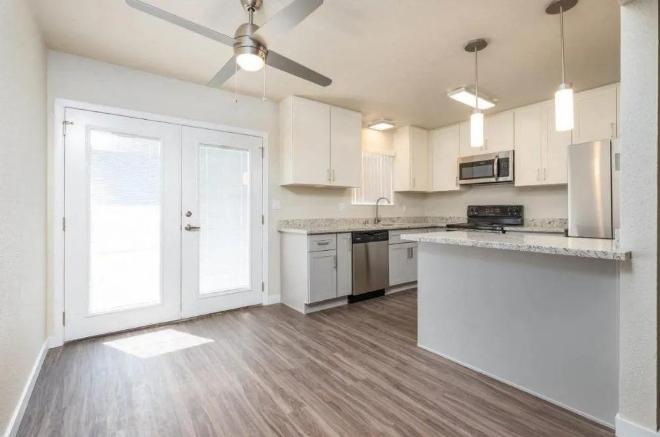 794 Button Ave – photo 4