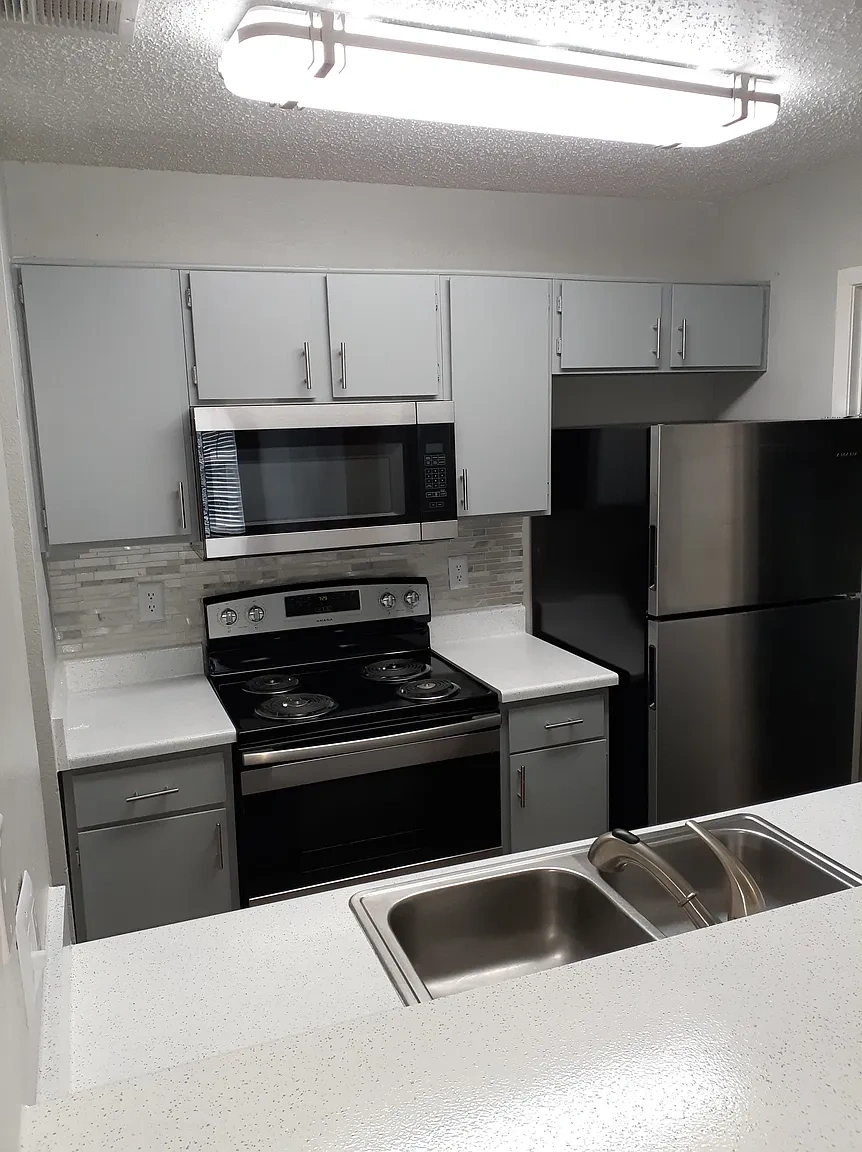 City Pines Apartment Homes – photo 2
