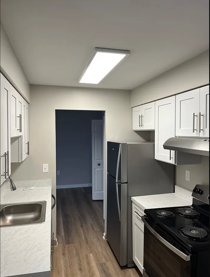 Chestnut Lake Apartments – photo 2
