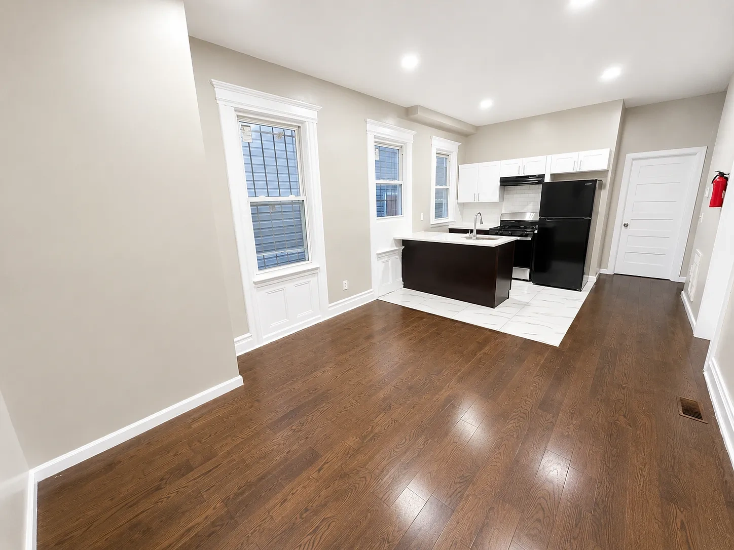 733 S 18th – photo 1