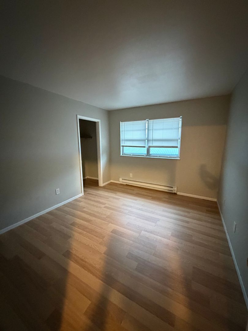 152 E Vienna St unit Apt. 1 – photo 5