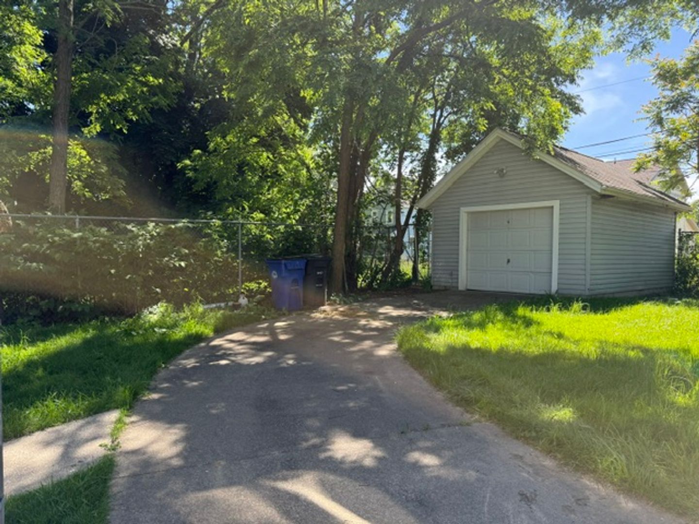 662 E 125th St – photo 2