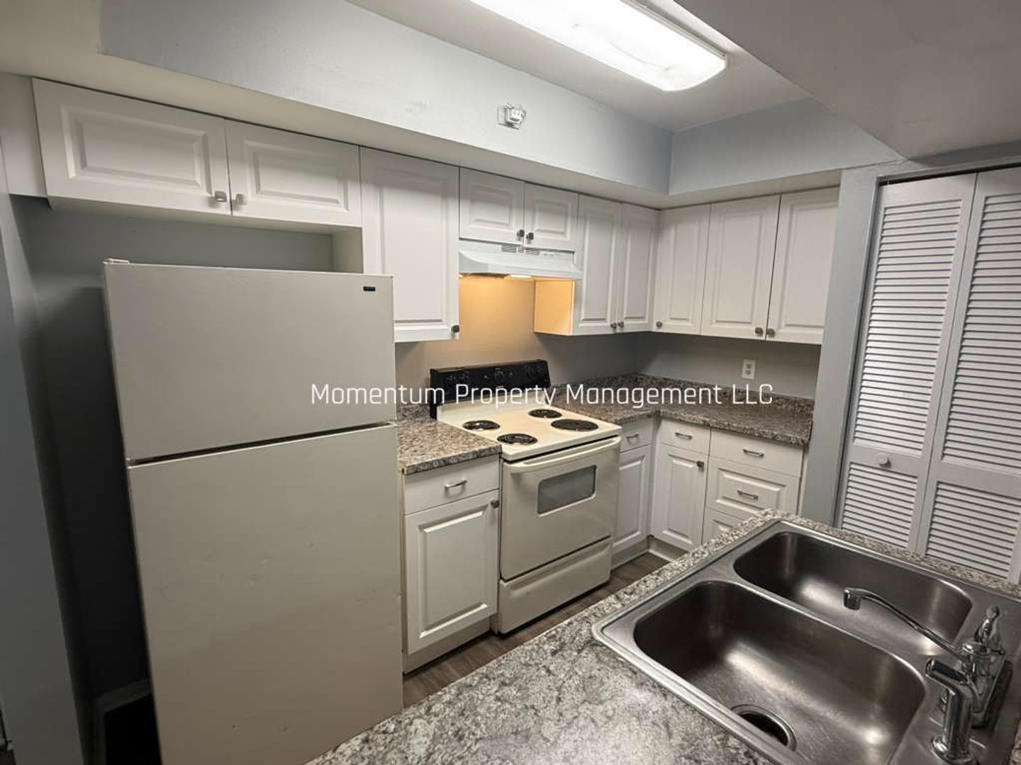 198 N Fernwood Ave unit 2 – photo 4