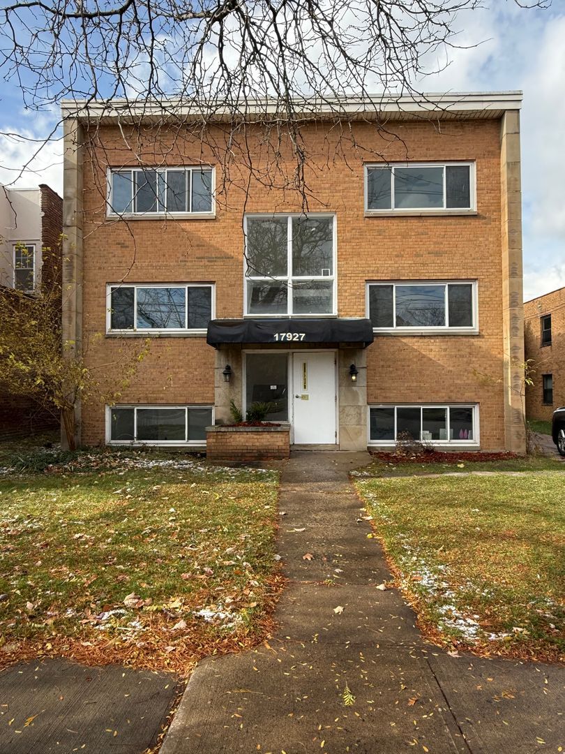 17927 Lakeshore Blvd unit 102 – photo 1