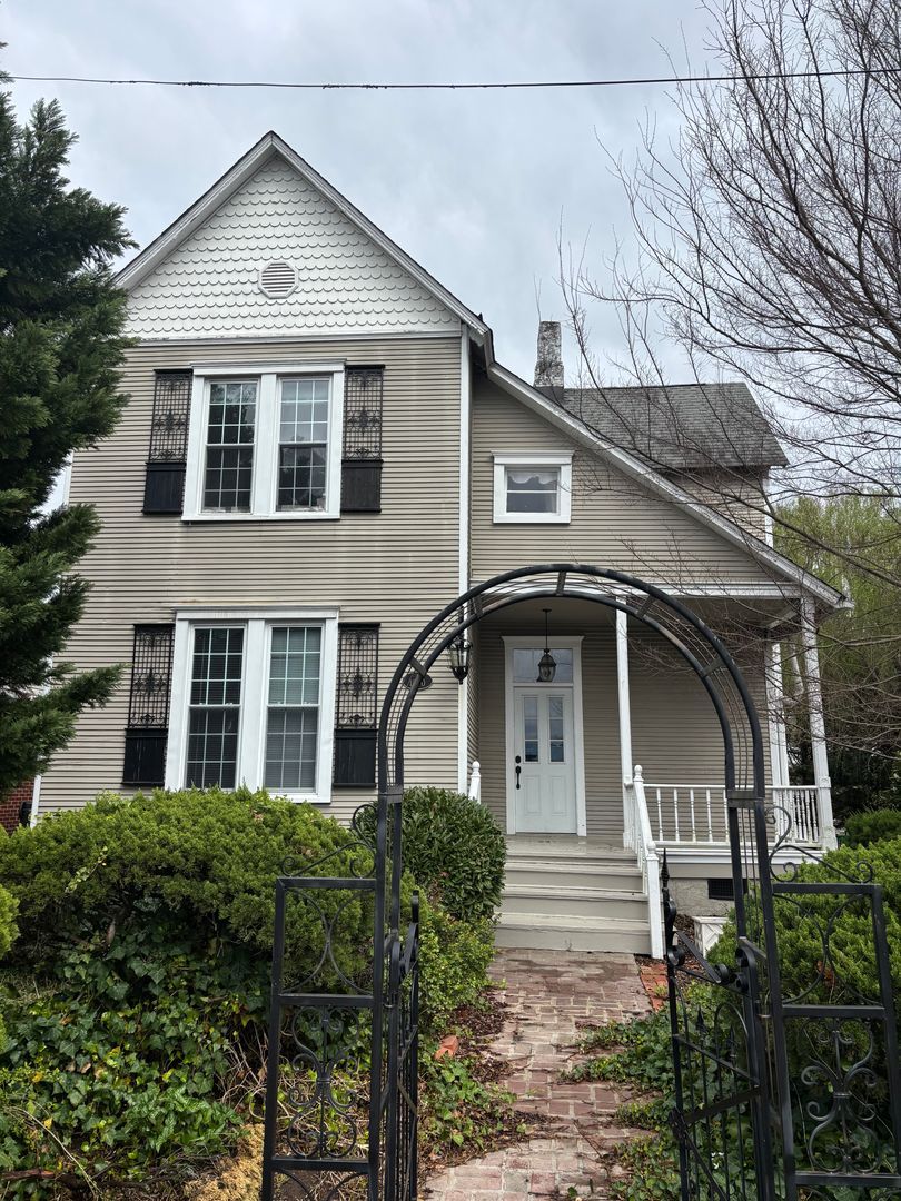 208 Island Ave – photo 1