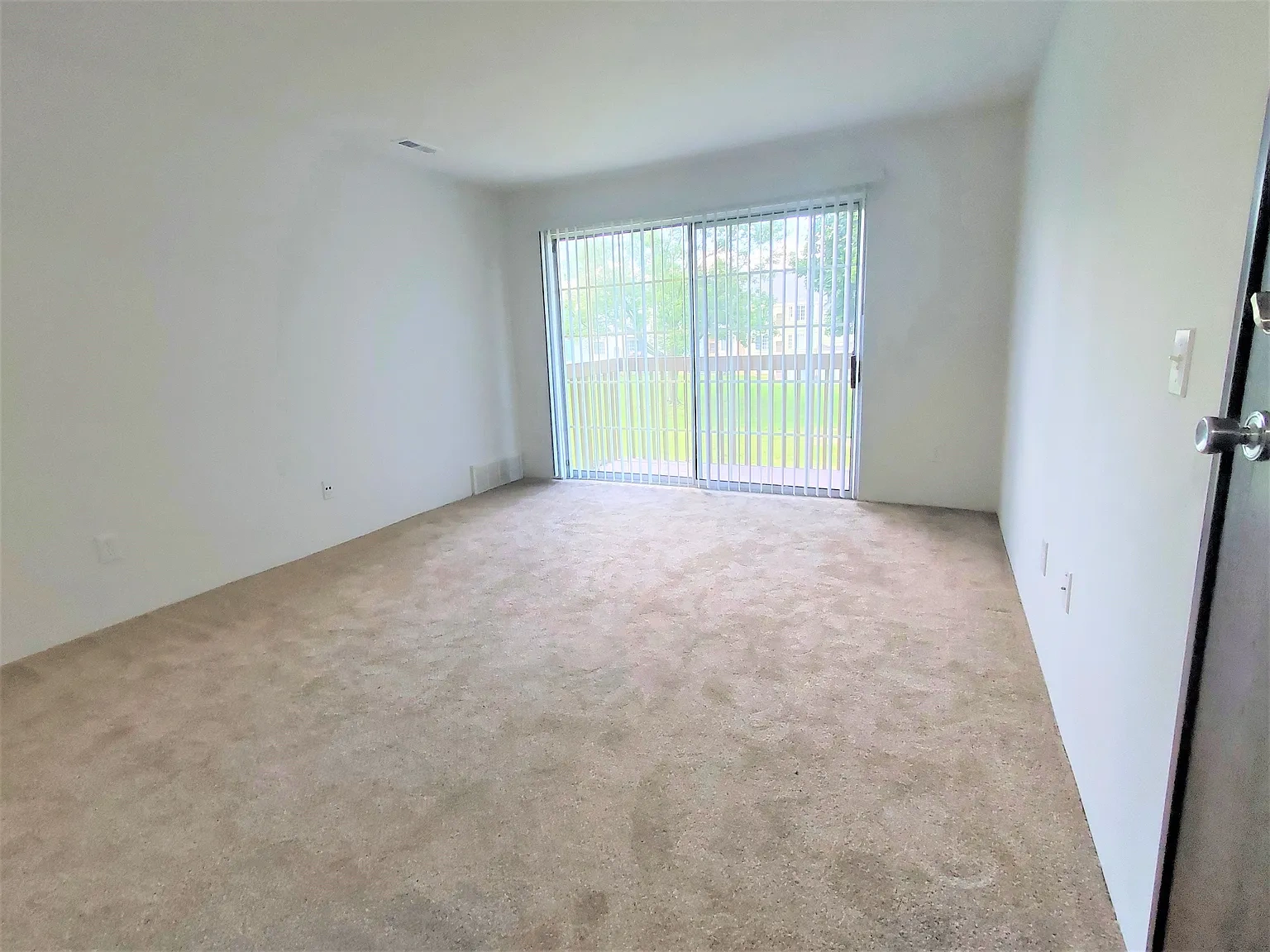 Thornridge Apartments – photo 1