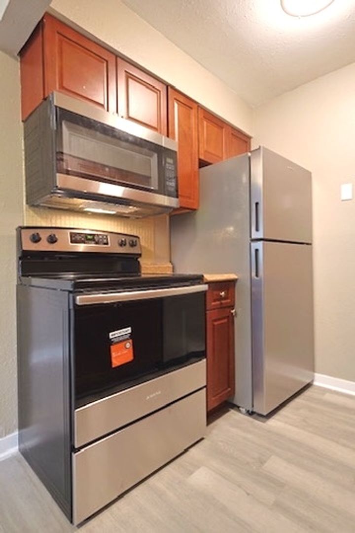 3021 Pestalozzi St unit 105 – photo 5