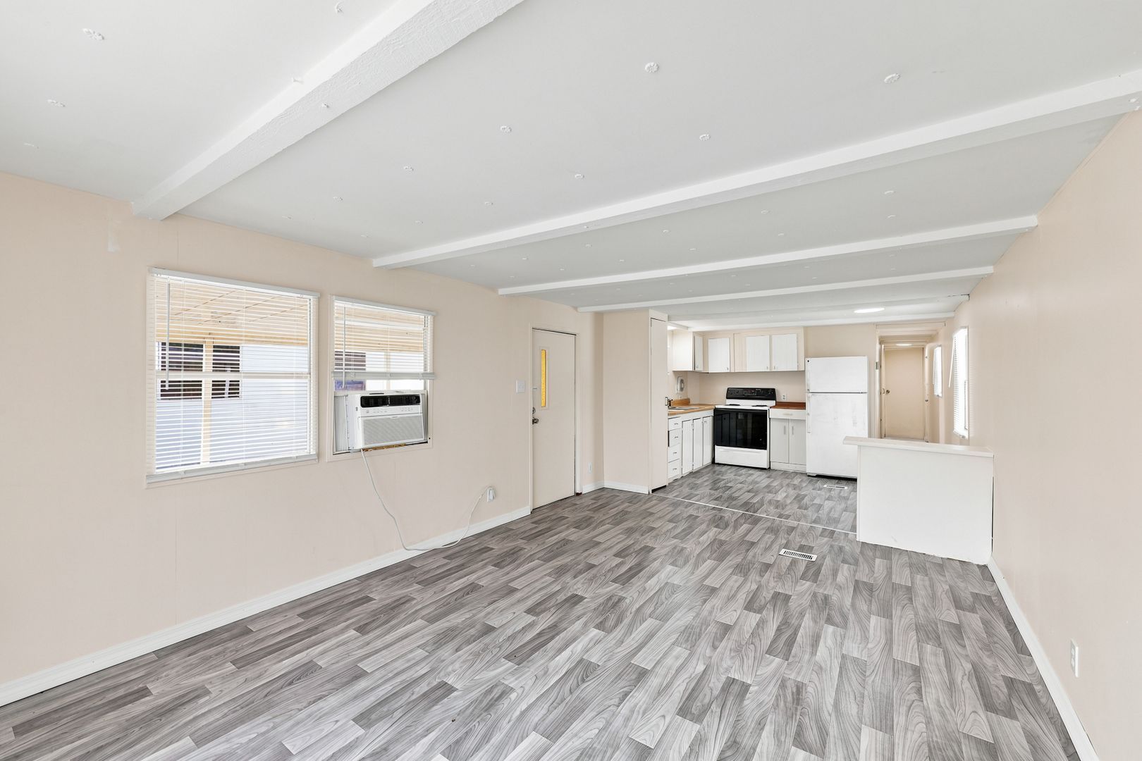 7130 Commons Blvd unit RV-7130 Commons Boulevard (LA) – photo 5