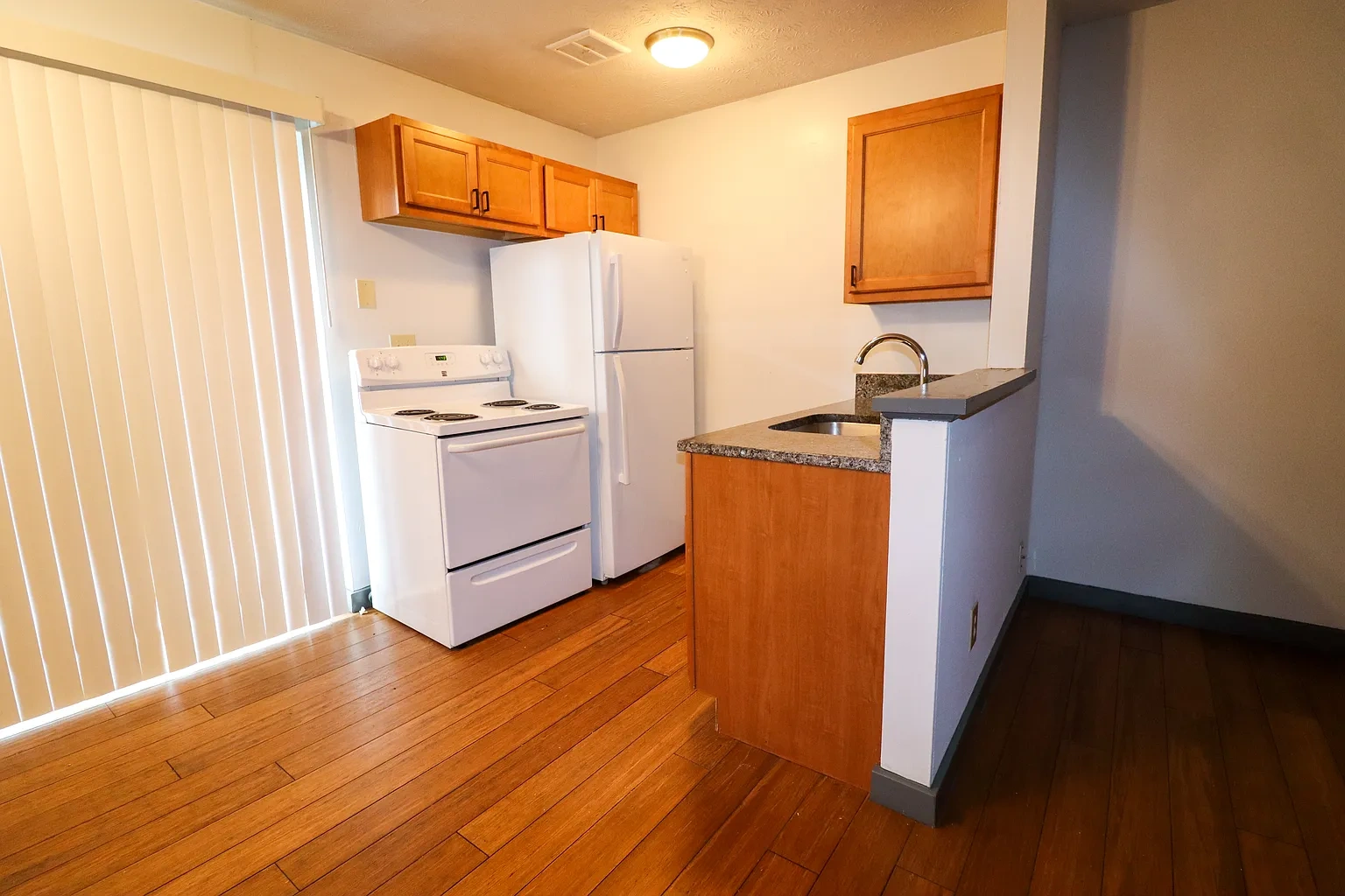 506-508 Riddle Rd – photo 2