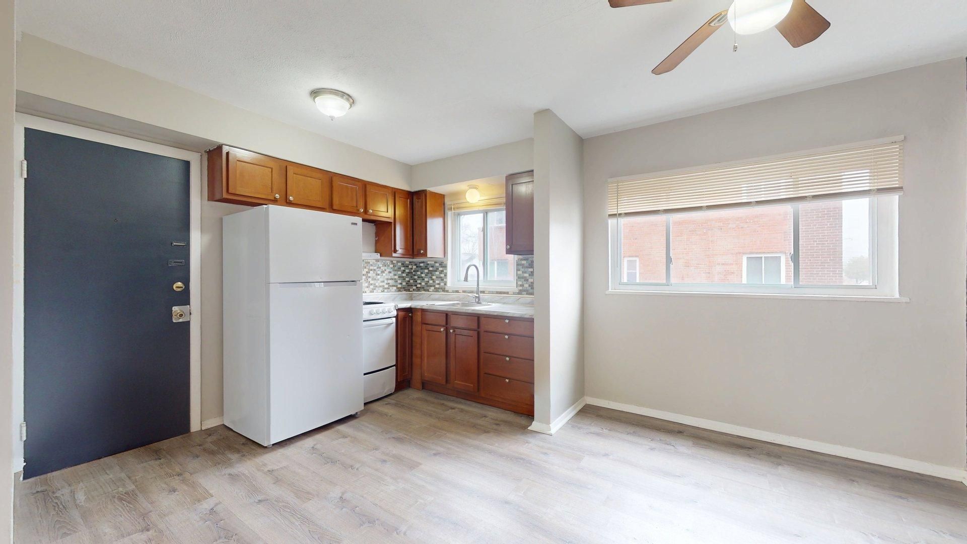 18923 Hilliard Blvd unit Unit 4 – photo 2