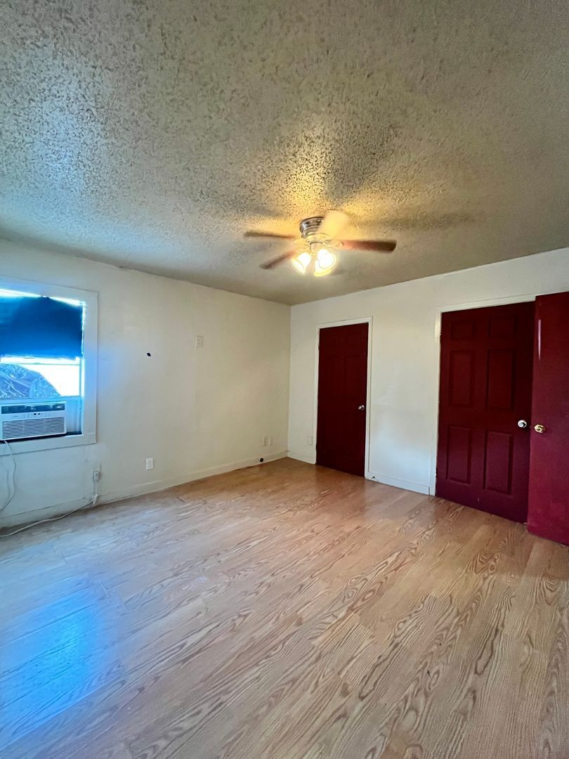 208 Spruce St – photo 5