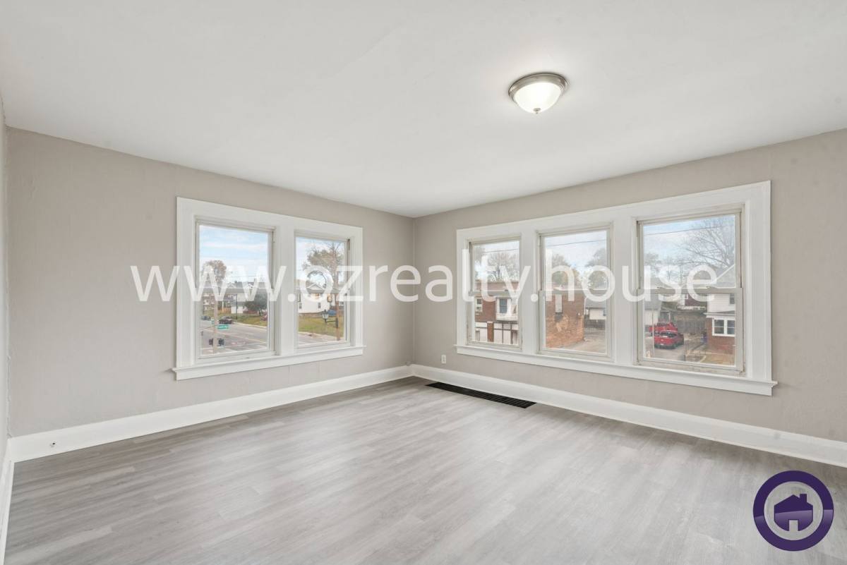 3241 Cherry St – photo 4