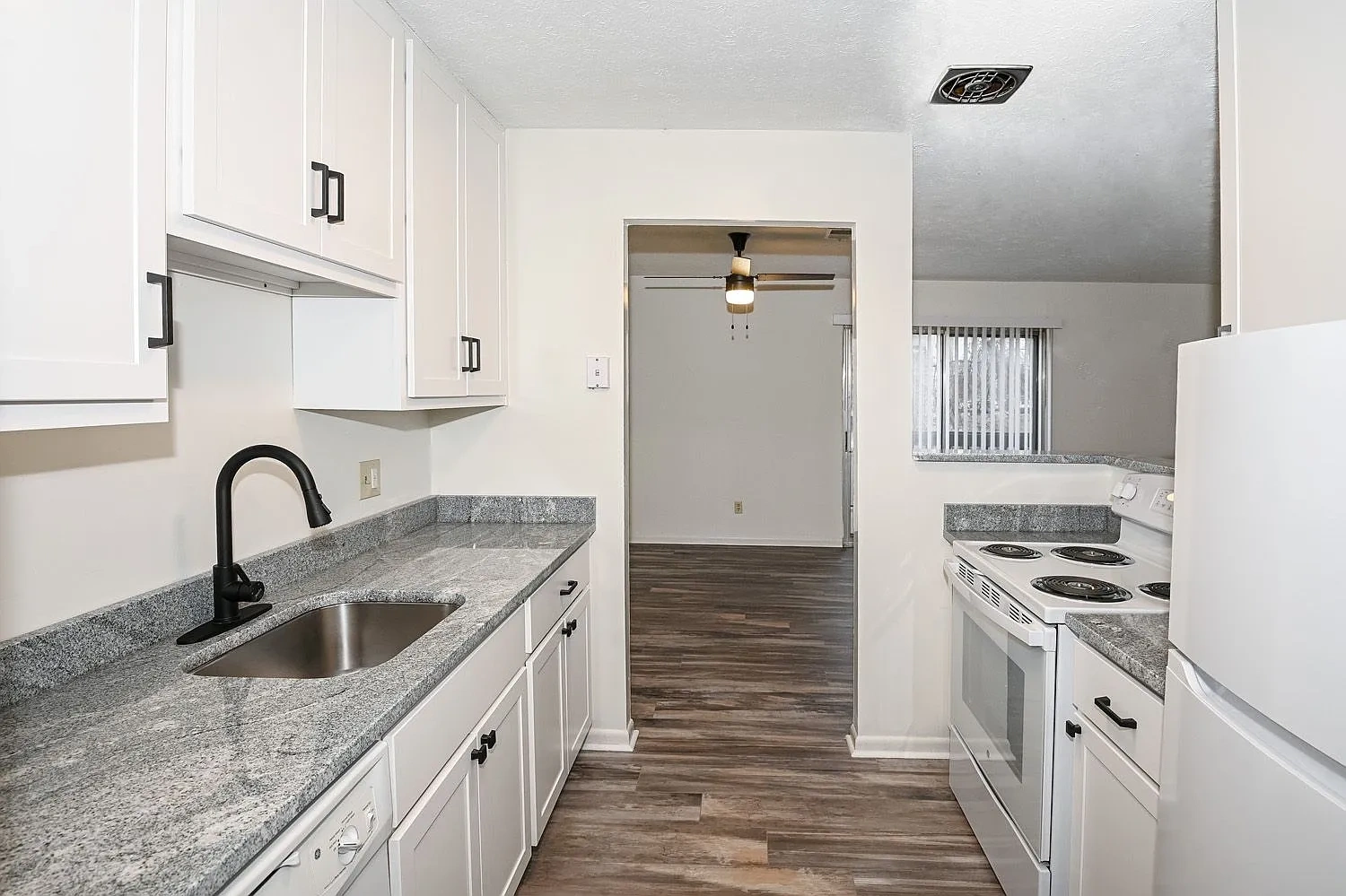 The Ridgeview Apartment – photo 4