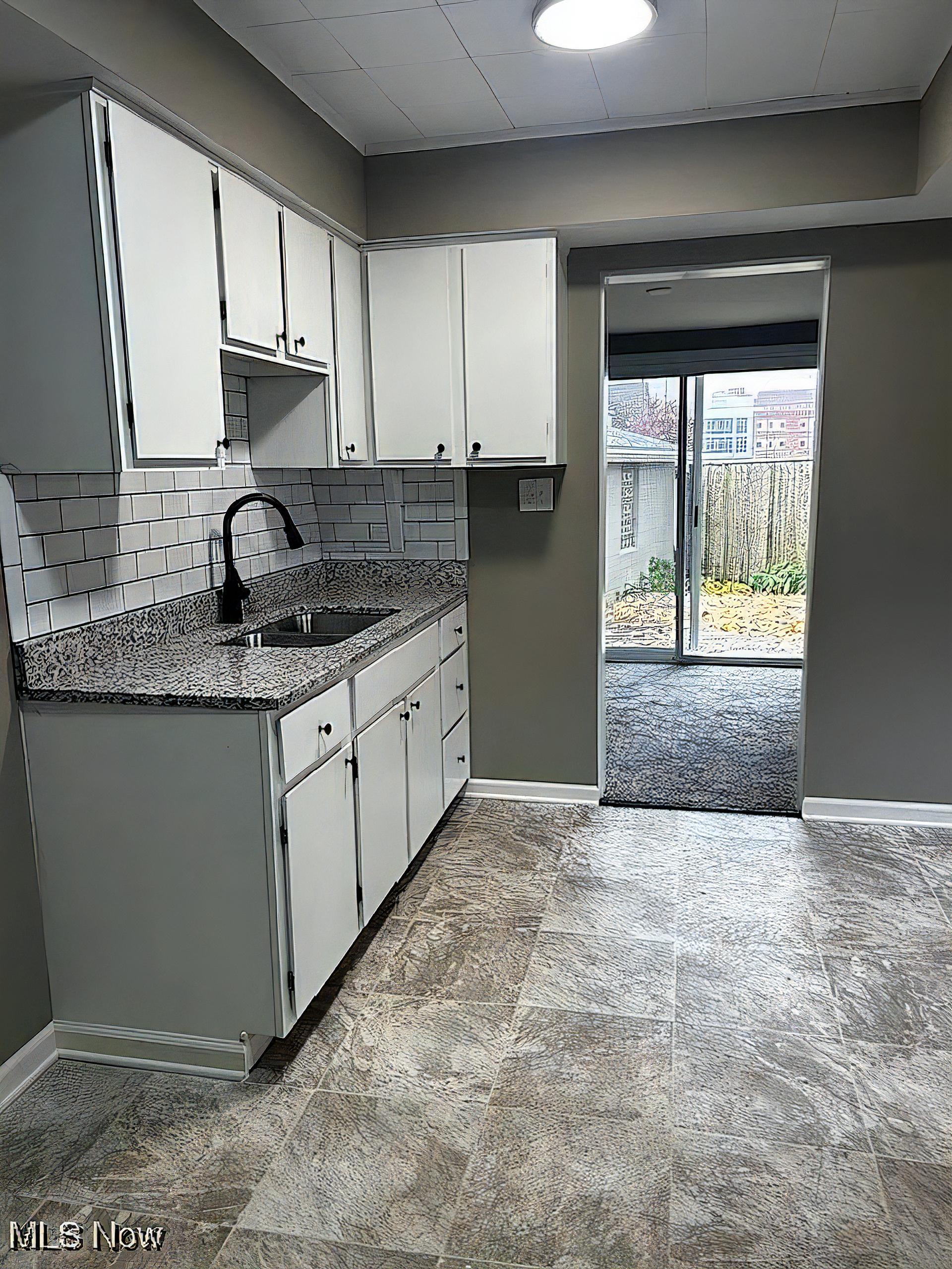 240 Arch St – photo 3