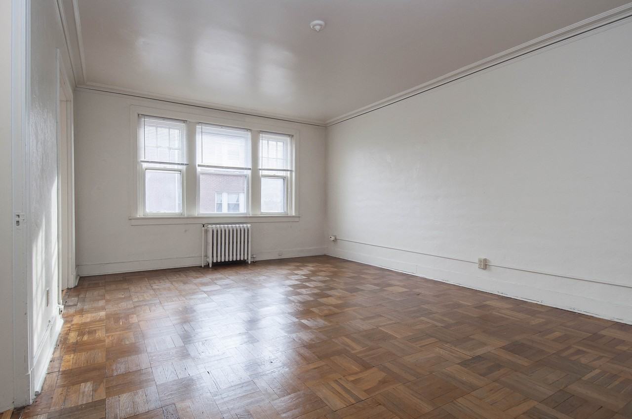 5646 Hobart St unit 4 – photo 3