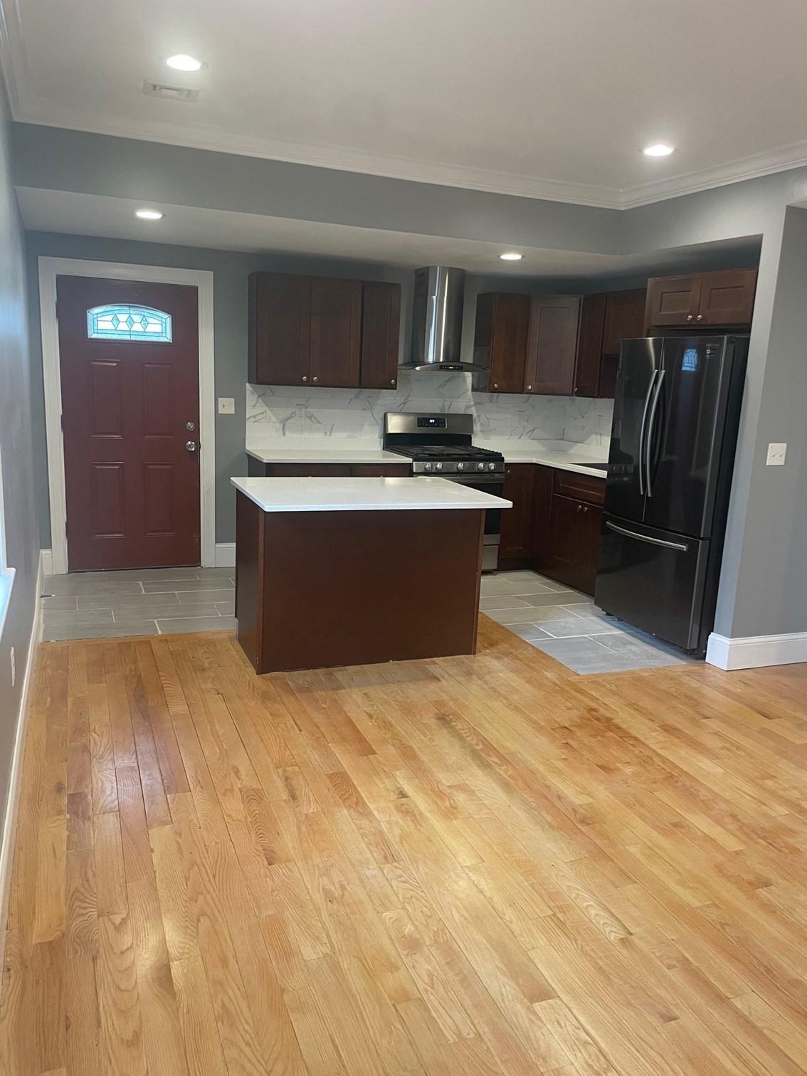 2 Hopestill St unit 2 – photo 1