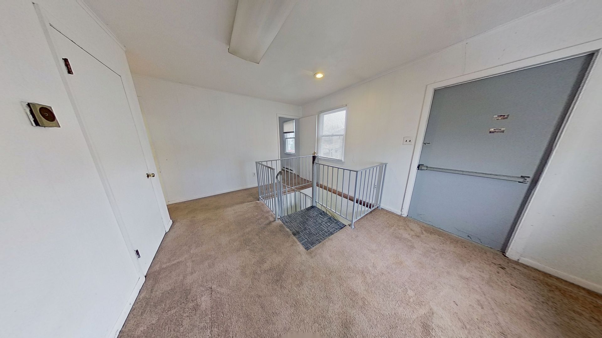 463 E Market Ave – photo 5