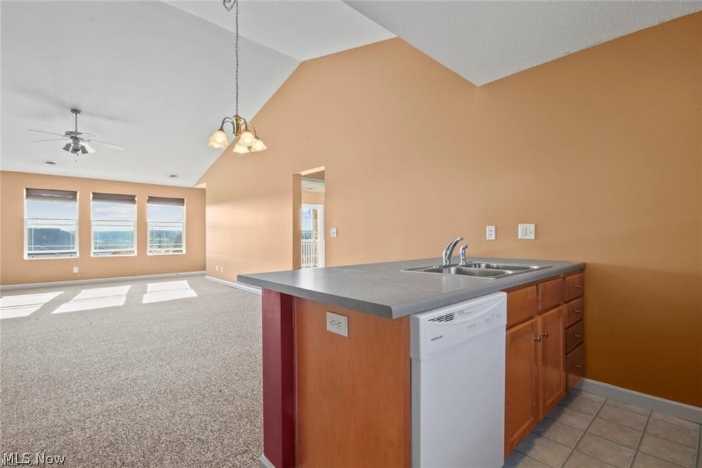 863 Cedar Way unit 605 – photo 3