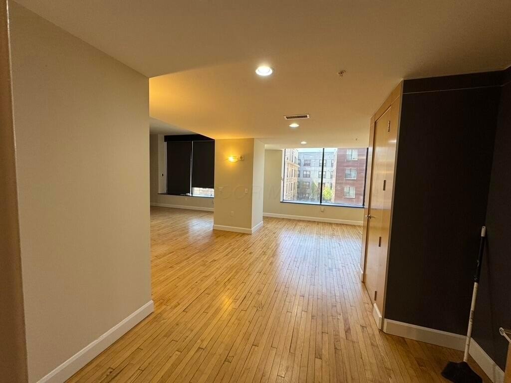106 N High St #401 – photo 2