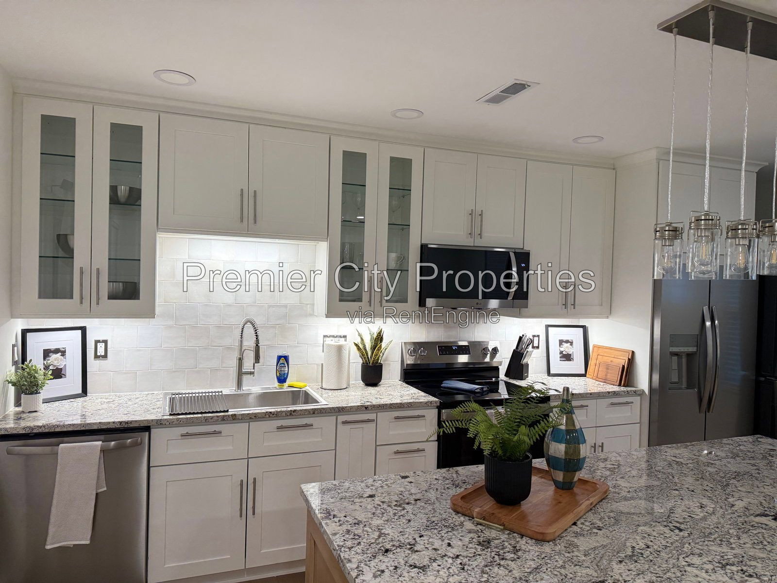 240 Mcgregor Ave unit 2 – photo 1