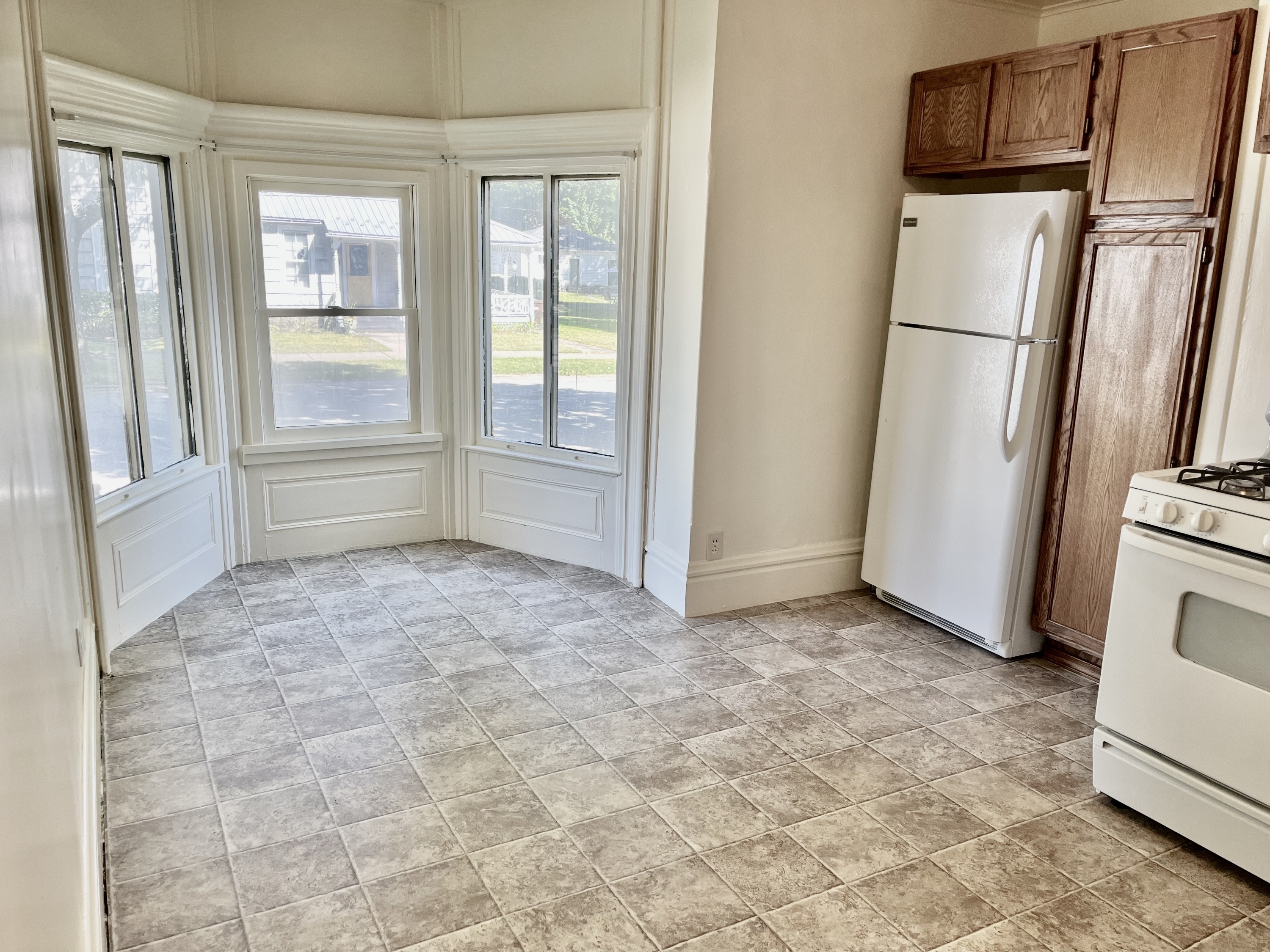 322 N Washington St unit 2 – photo 3