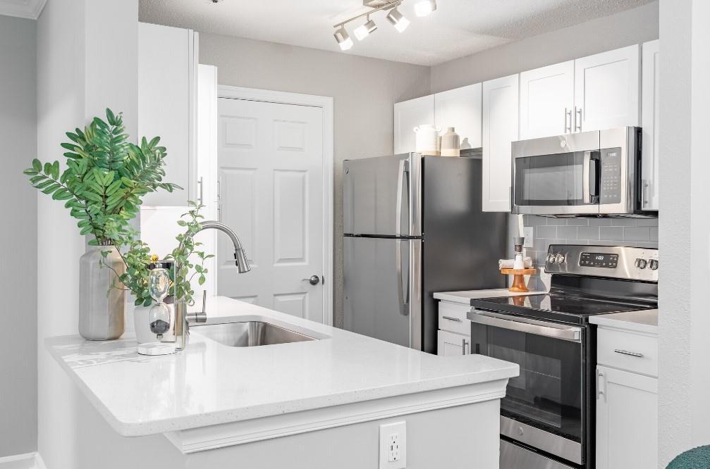 2124 Gables Dr NE unit 4201 – photo 2