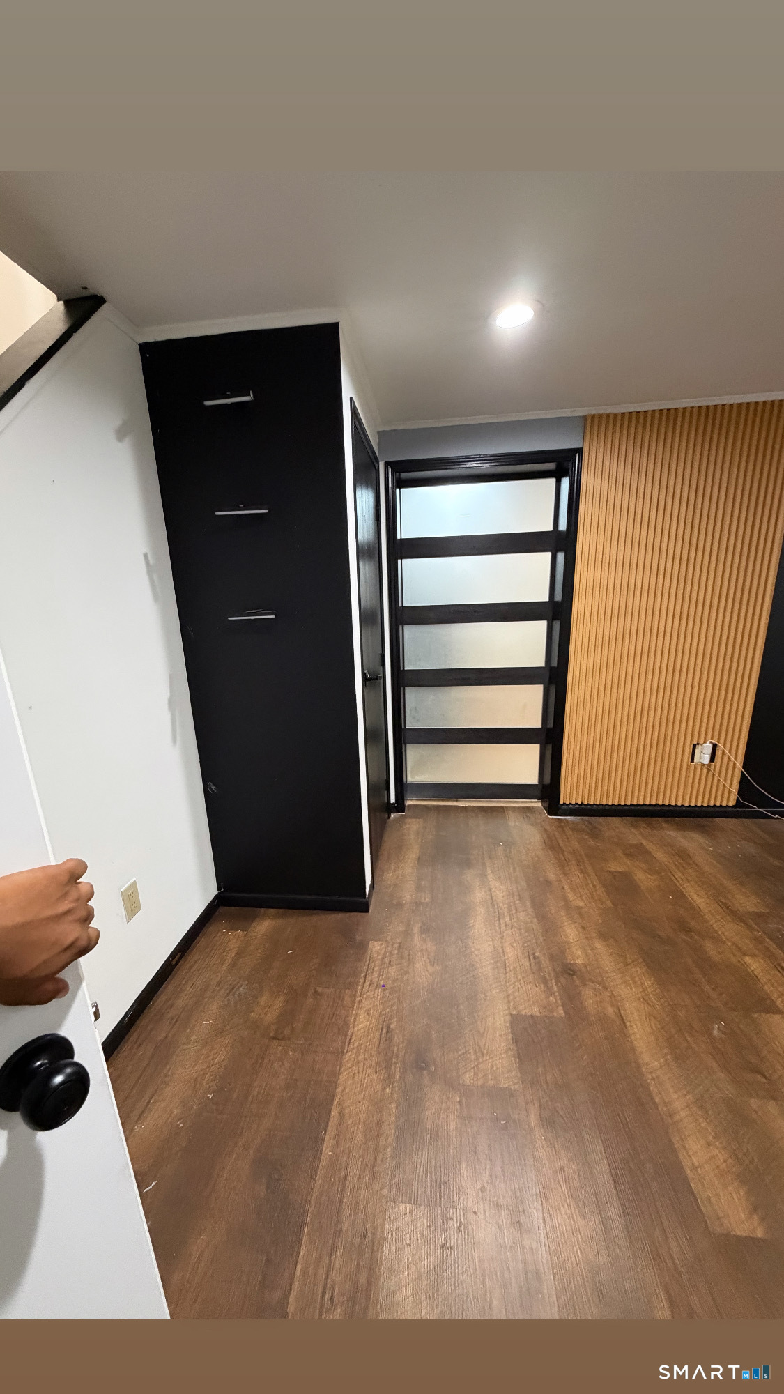 220 Emmett Ave – photo 4