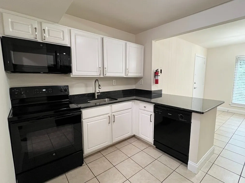 Upland Village Apartments & Condos – photo 3