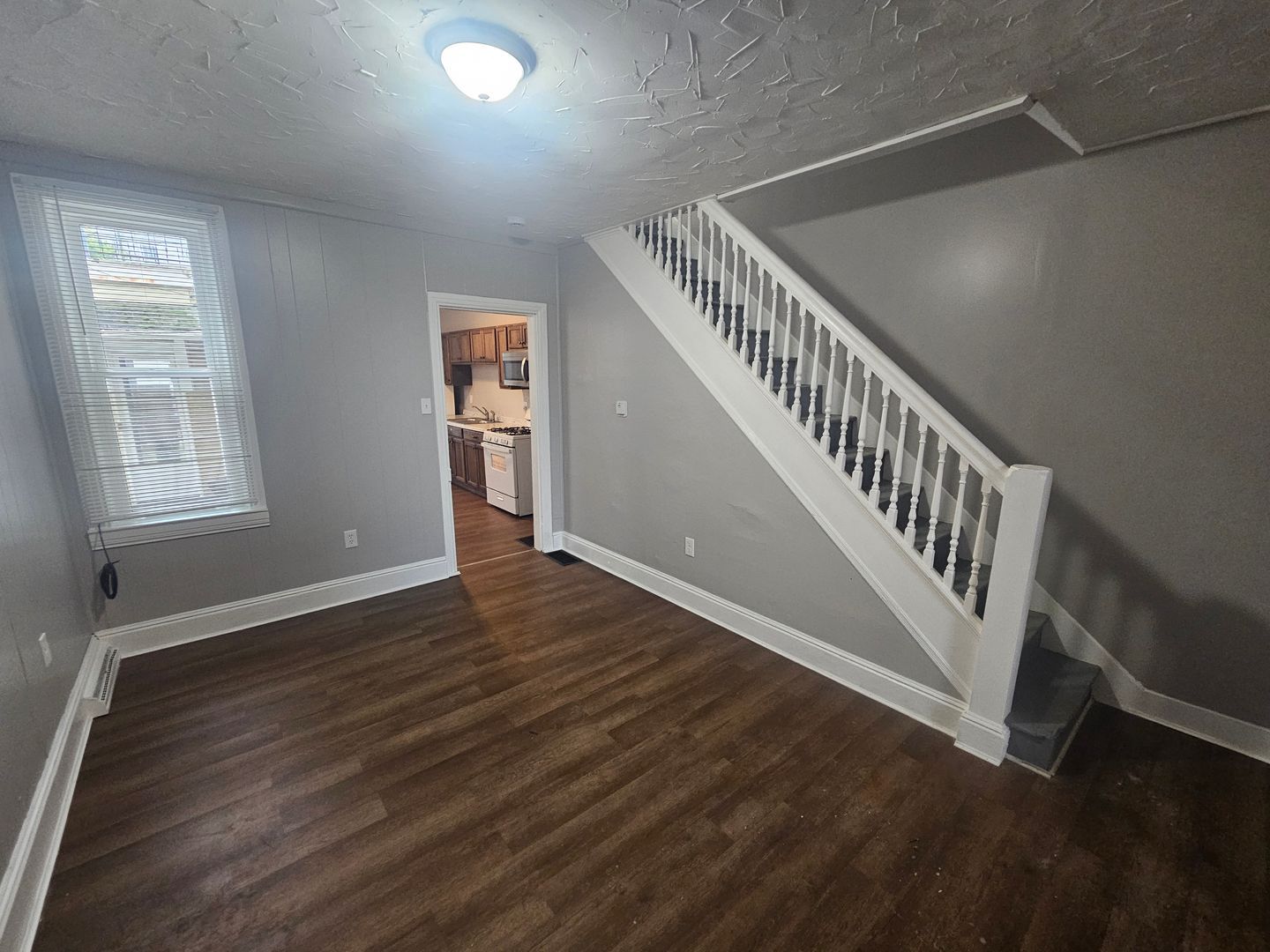 826 Wallace St – photo 4