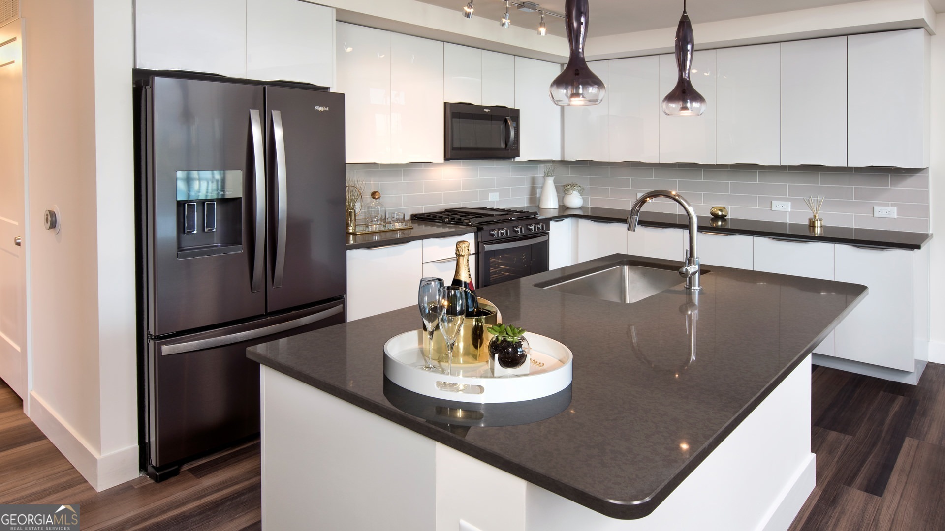 1400 W Peachtree St NE unit 813 – photo 2