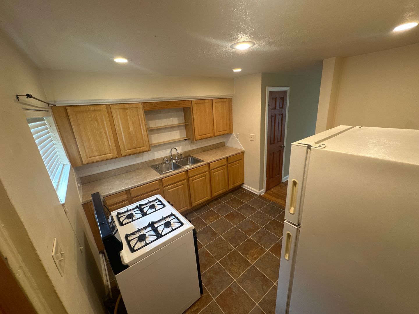 905 26th St unit Apt. 3 – photo 4