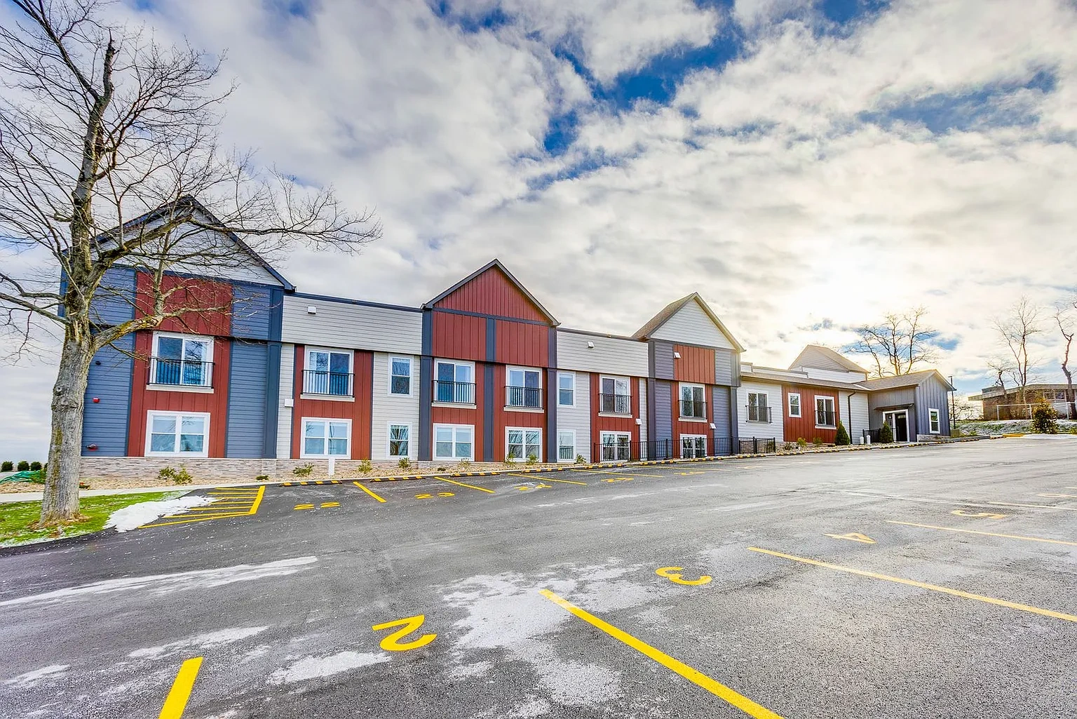 NOW LEASING - GALLERY GARDEN APTS – photo 1
