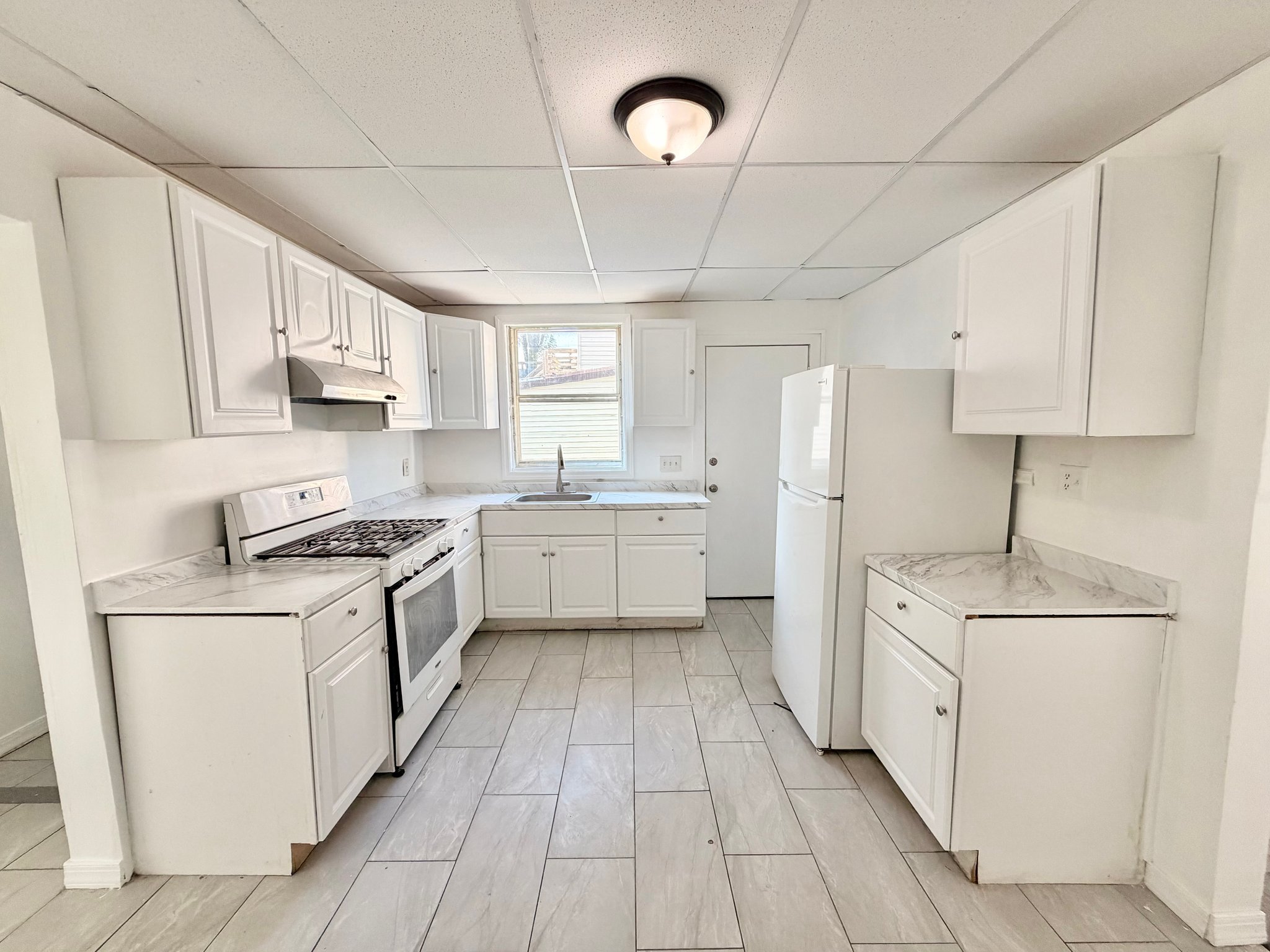 710 N High St – photo 5