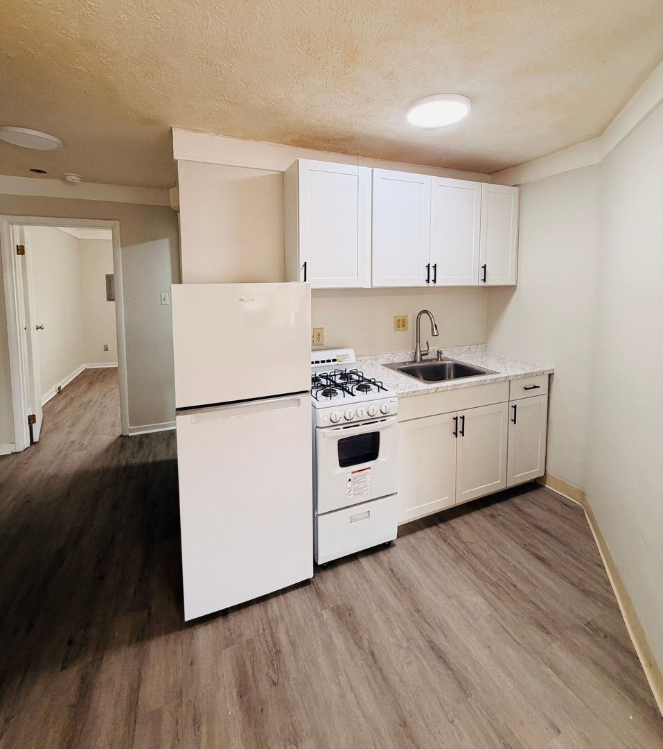 450 Augusta St – photo 4