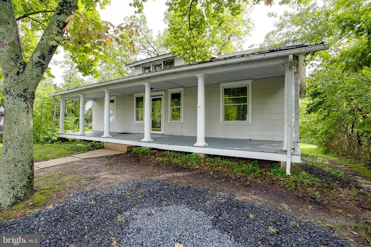 422 Hainesport Lumberton Rd – photo 2