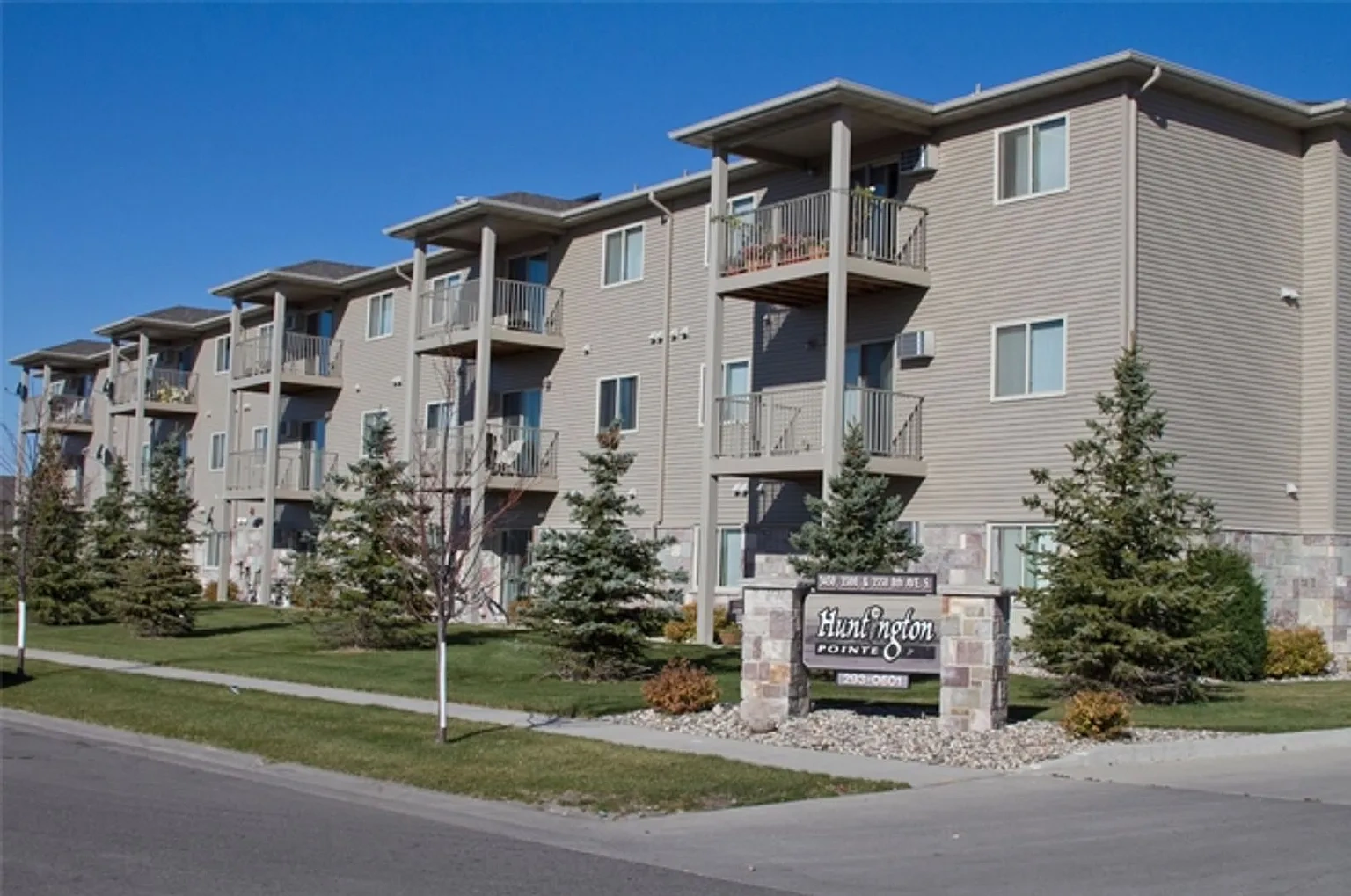 Huntington Pointe III – photo 2