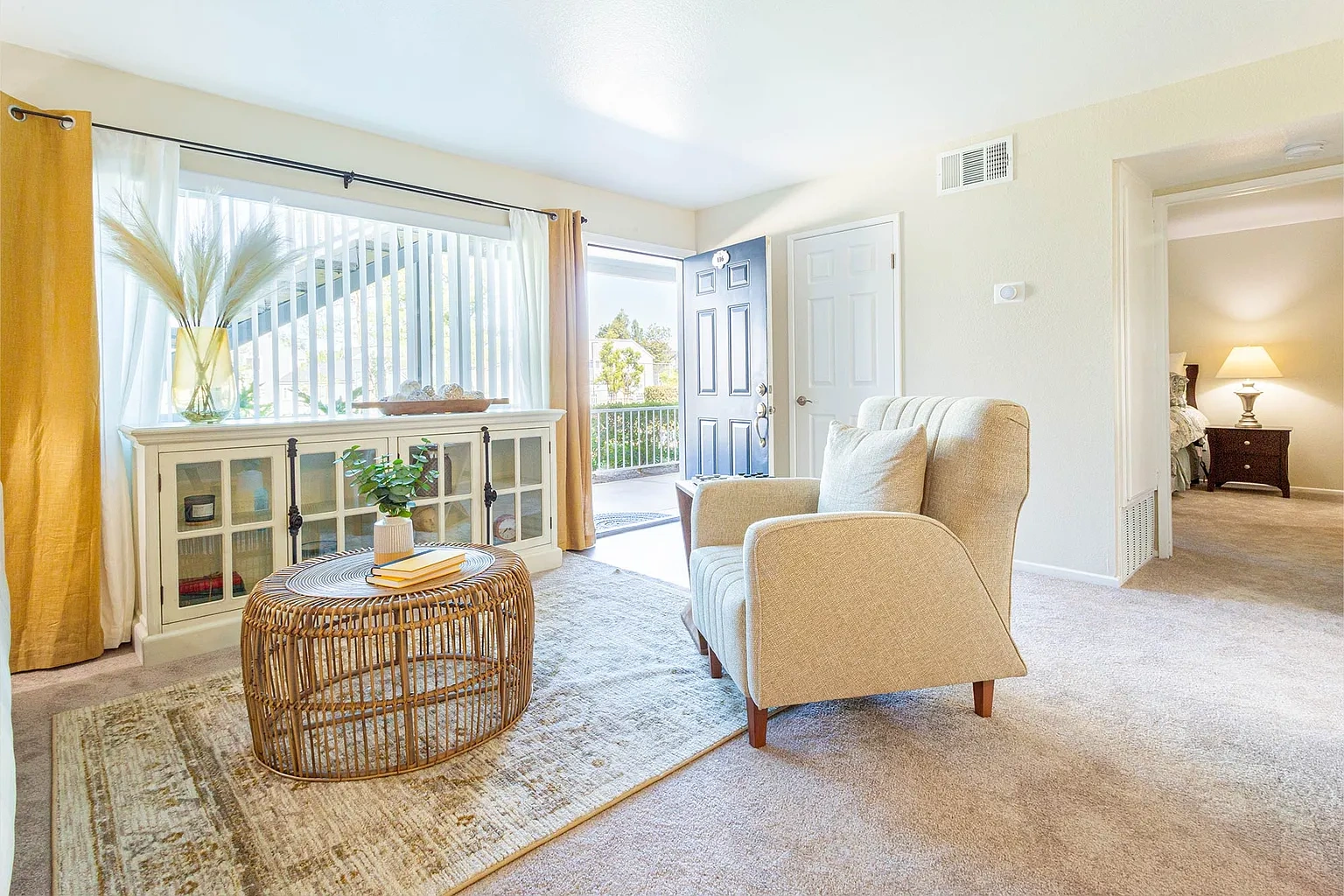 Mountain View Apartments – photo 3