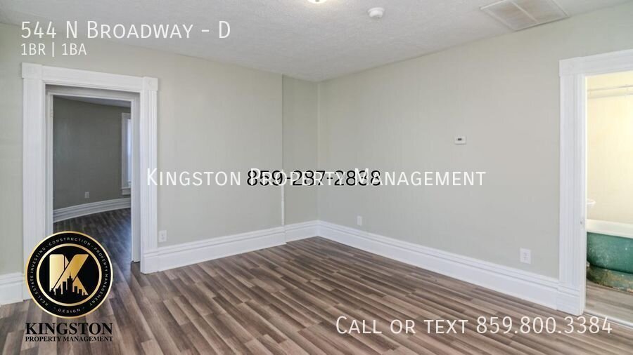 544 N Broadway St – photo 5