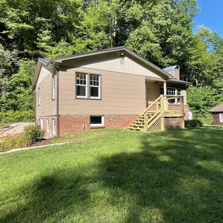 1031 Hudlin Gap Rd – photo 2