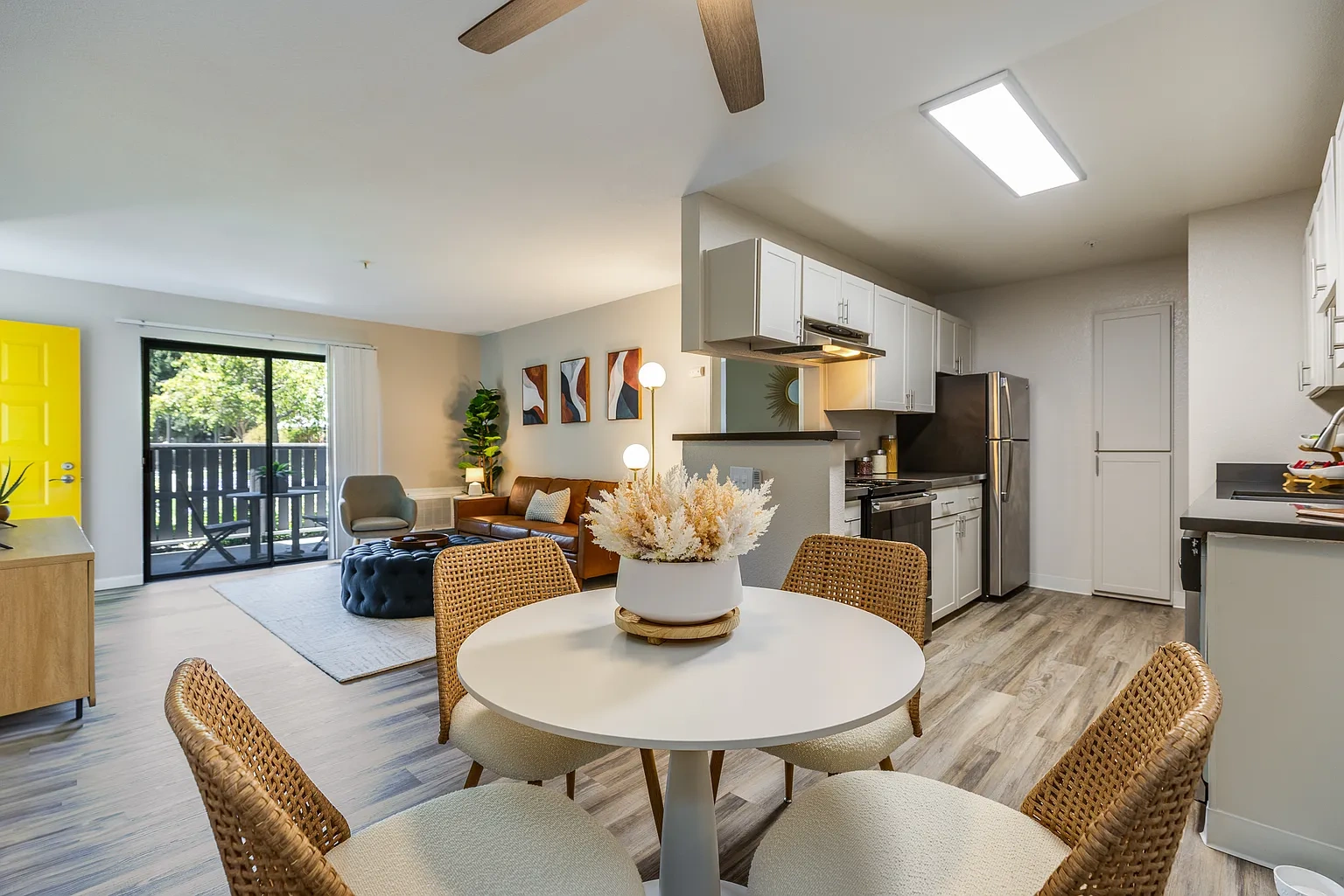 The Dutton Apartments – photo 4