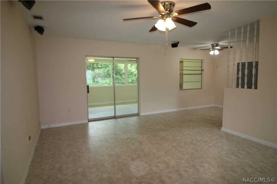 1621 Teasdale St – photo 2