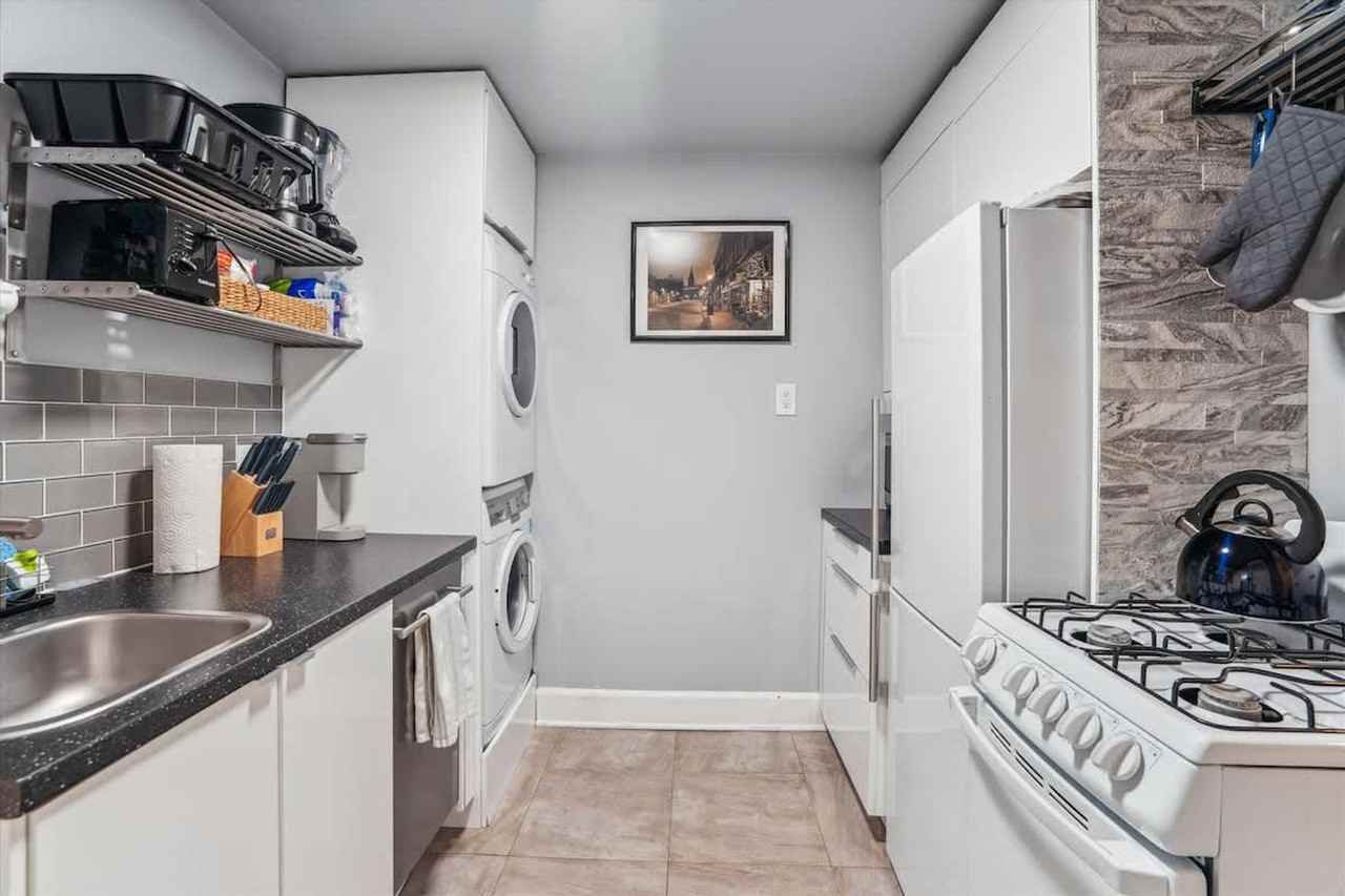 21 Dean St unit 1506231P – photo 5