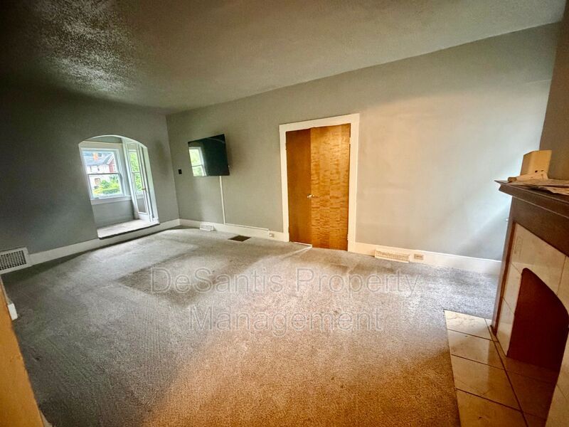 1133 Wade St – photo 5