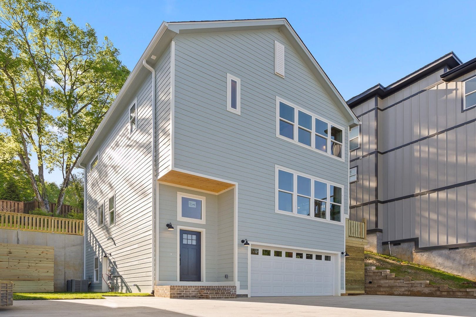 638 Ladd Ave – photo 4