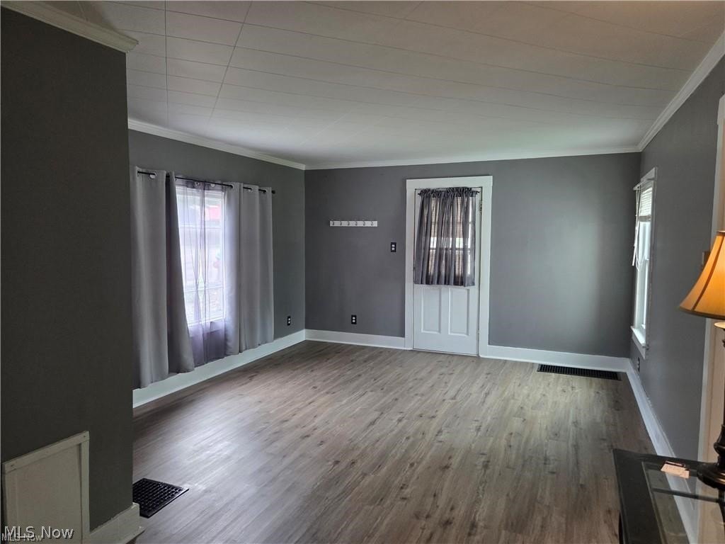 208 W Main St – photo 4