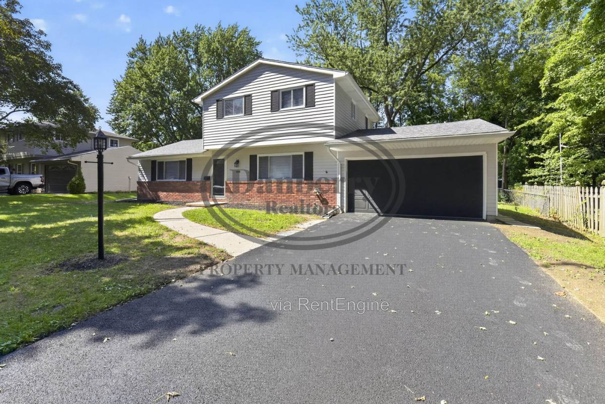 6946 Kinsman Dr – photo 2