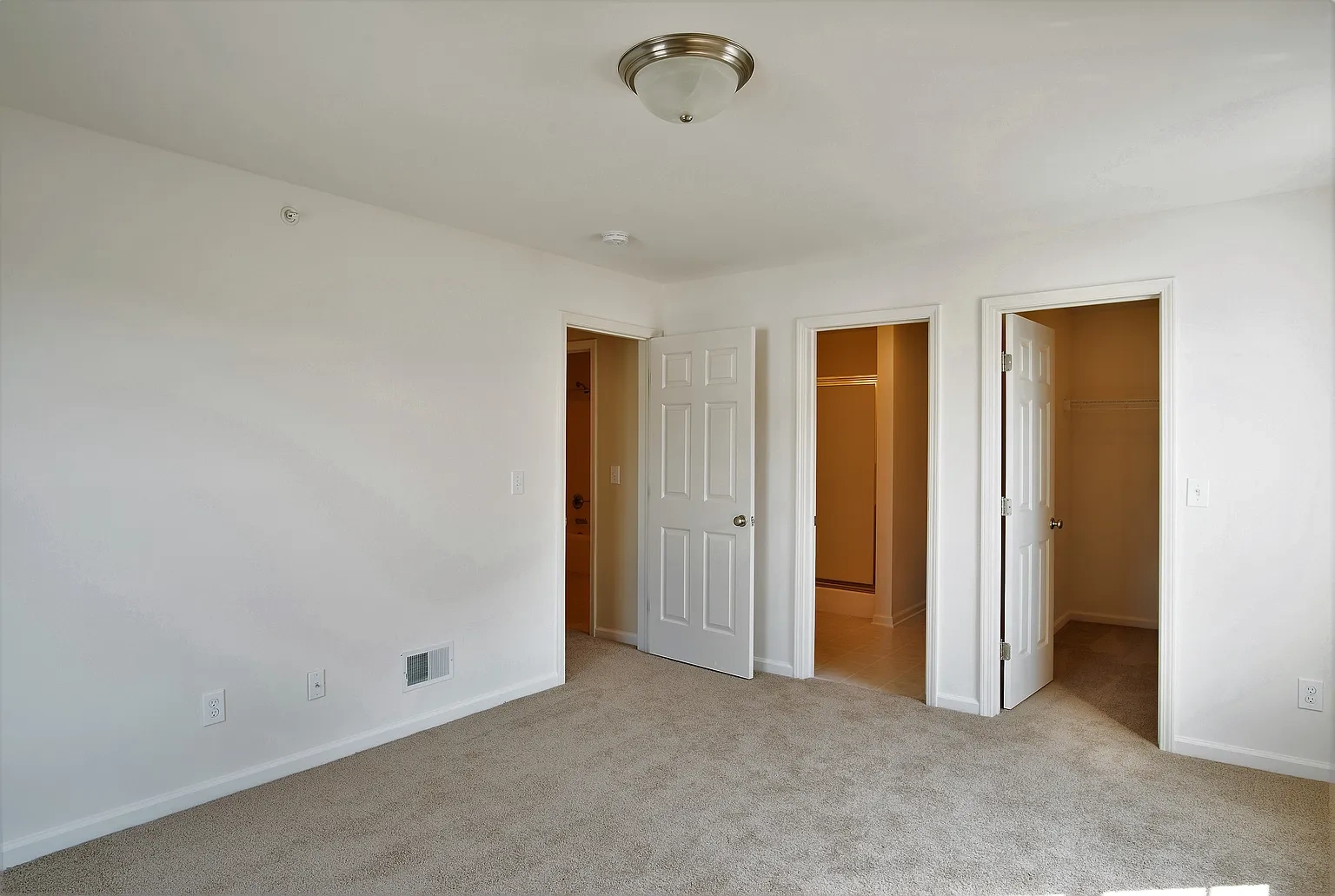 Kendall Square Apartments – photo 5