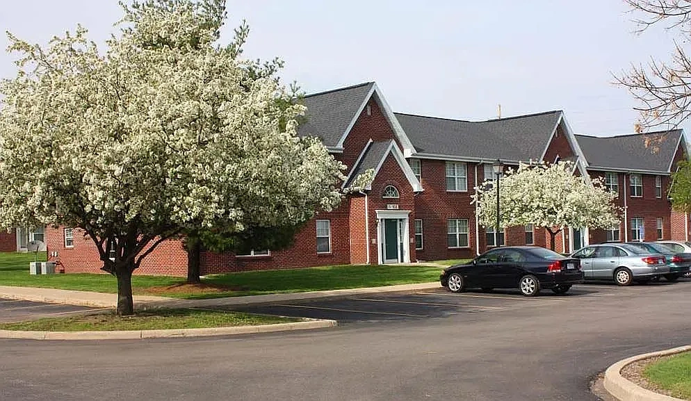 Elm Point Apartments – photo 1