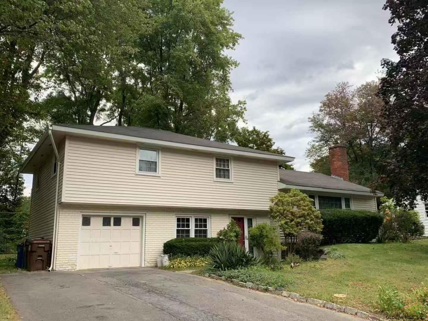 79 Devon Rd – photo 1