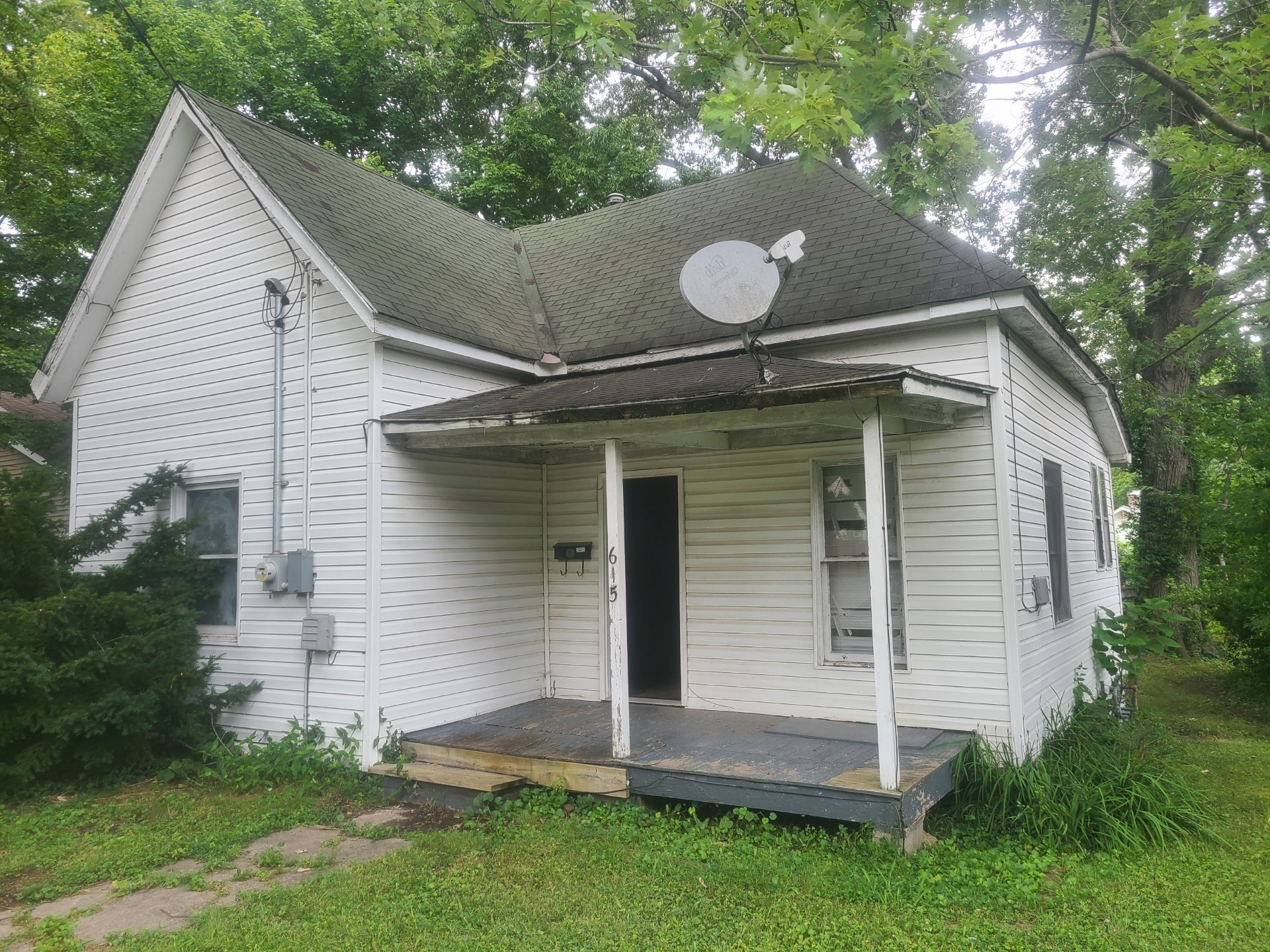 615 N Almond St – photo 1